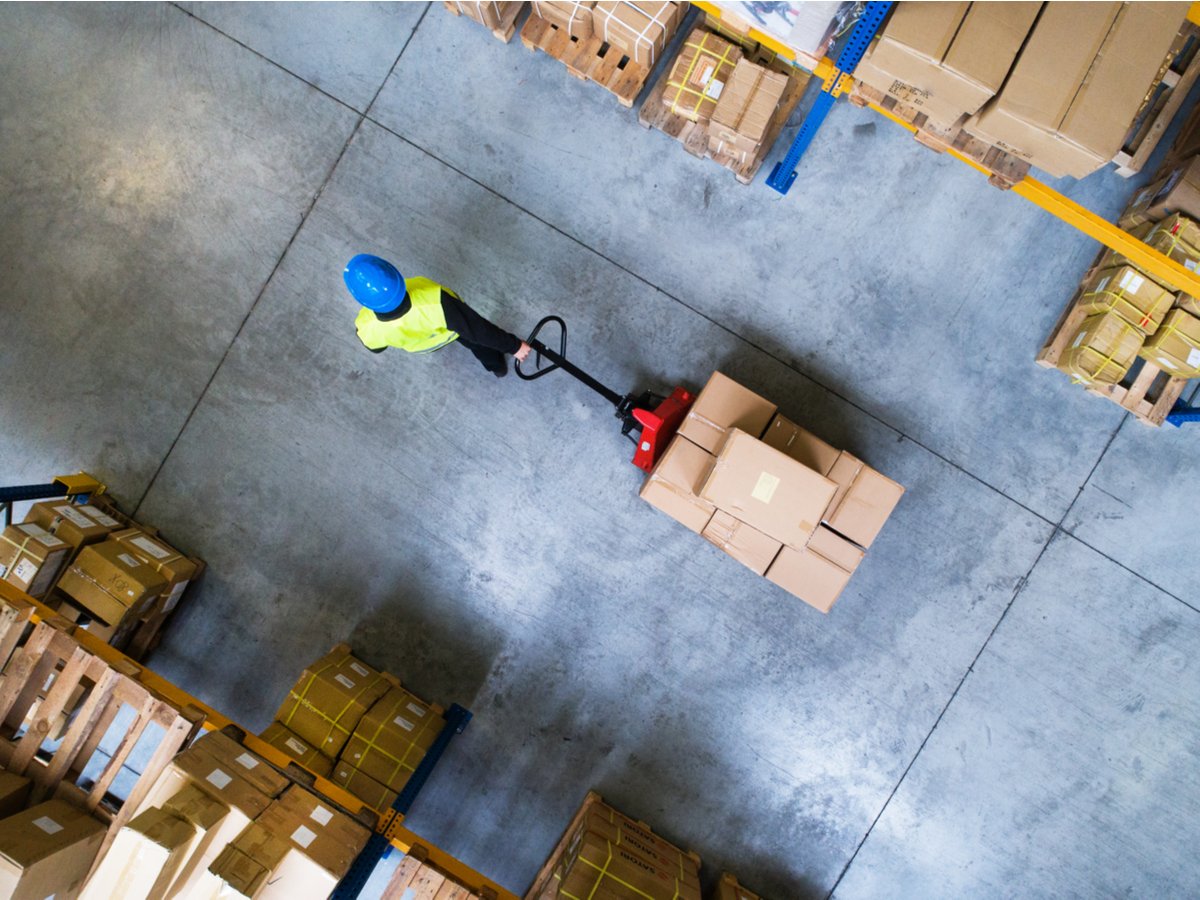 warehouse-worker-pulling-a-pallet